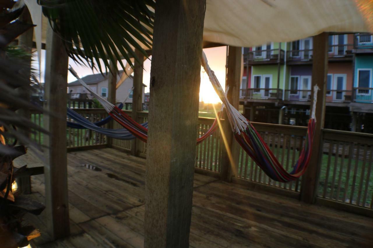 Boardwalk Resort - Crystal Beach Bolivar Peninsula Eksteriør billede
